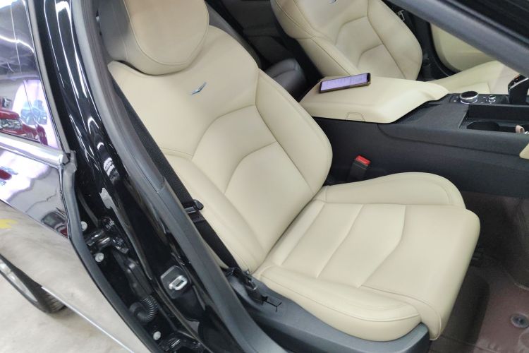 凯迪拉克CT6 2021款 28T 时尚型局部细节41