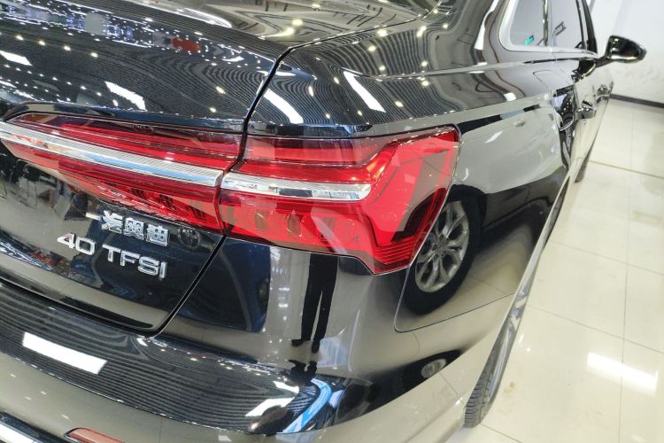 奥迪A6L 2023款 改款 40 TFSI 豪华动感型车身外观9