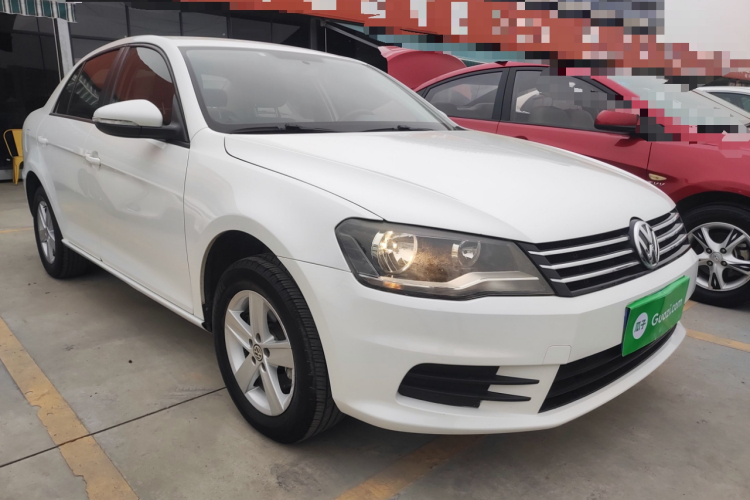 大众 宝来 2014款 1.6L 手动时尚型车身外观3