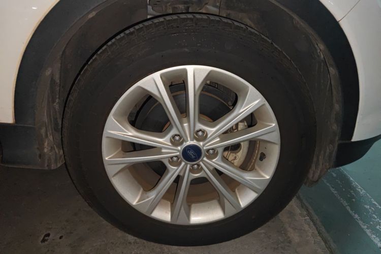 福特 翼虎 2018款 改款 EcoBoost 180 两驱铂翼型车身外观10