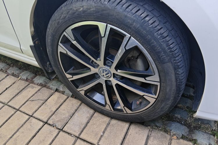 大众 高尔夫 2016款 1.4TSI 自动R-Line车身外观10