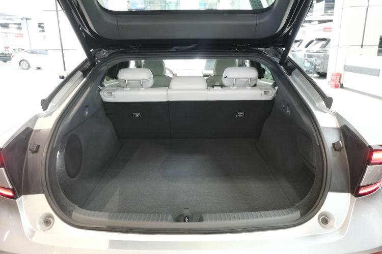 小鹏P7+ 2024款 长续航 Max机舱底盘23