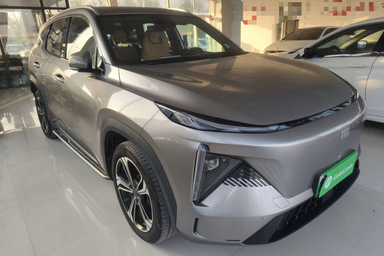 吉利银河 银河L7 2023款 1.5T 115km 星舰车身外观3