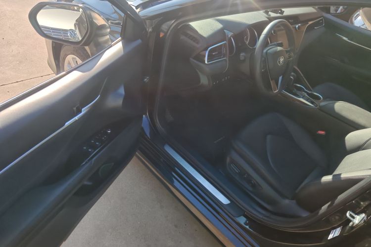 丰田 凯美瑞 2019款 改款 2.0G 豪华版中控内饰20