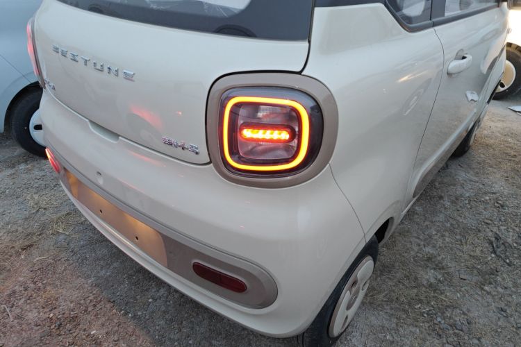 奔腾小马 2026款 222km 萌趣马 Plus车身外观9