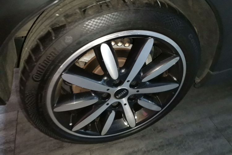 MINI 2019款 1.5T COOPER 经典派车身外观6008