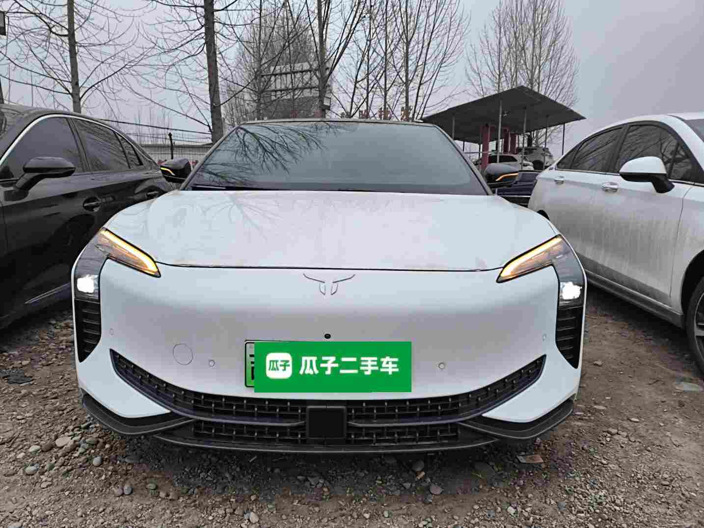 北京二手红旗EH7 2024年款，花一台卡罗拉的钱买C级行政座驾？