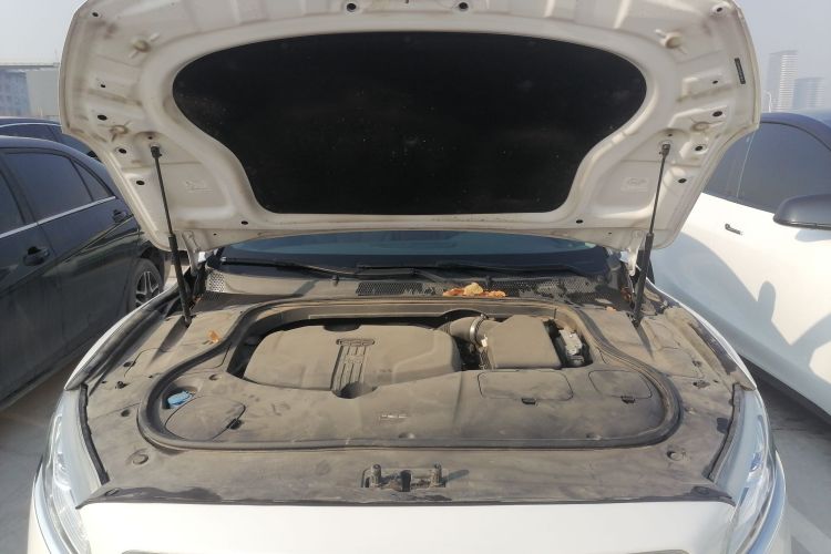 吉利汽车 博瑞 2018款 1.5T MHEV 耀智版机舱底盘24