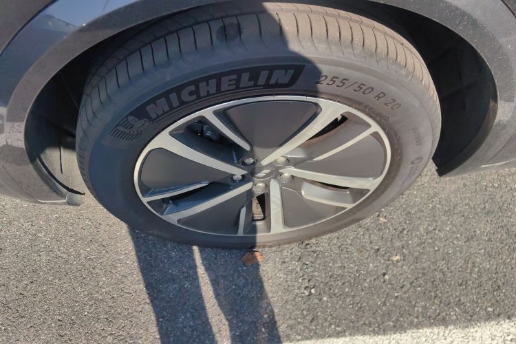 理想汽车 理想L8 2024款 Max车身外观6007