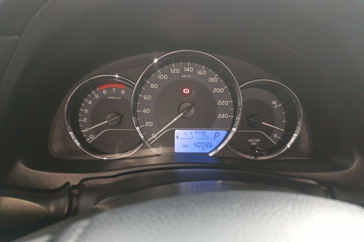 丰田 雷凌 2017款 改款 185T CVT精英版 国V中控内饰14