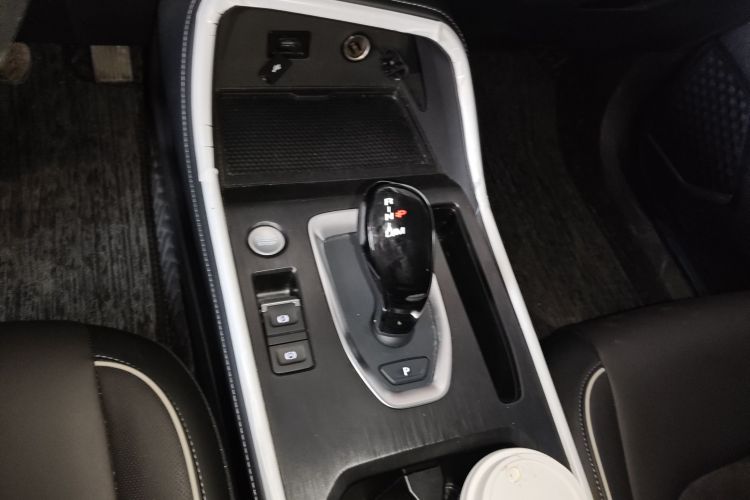 哈弗H6 2023款 国潮版 1.5T 自动都市版中控内饰18