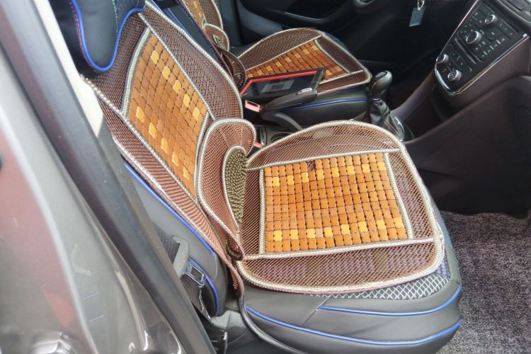 别克 昂科拉 2013款 1.4T 手动两驱进取型局部细节41