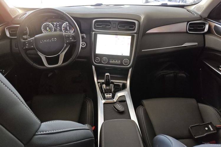 领克01 2019款 2.0T 两驱型版 国VI中控内饰7002