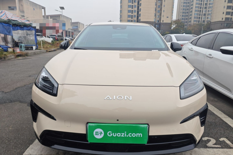 埃安 AION RT 2025款 520智享版车身外观2