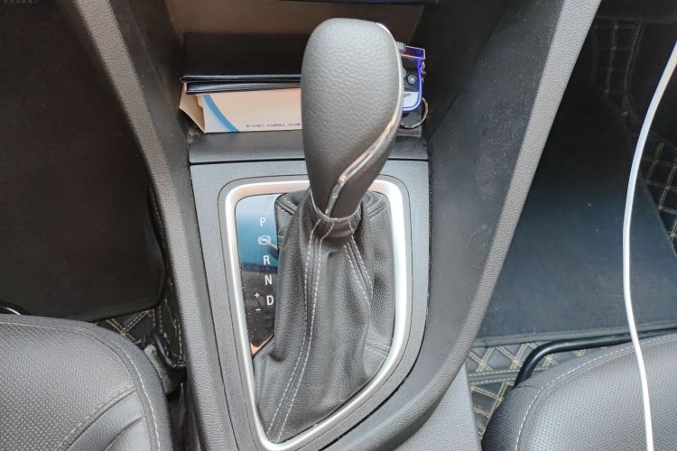 别克 英朗 2021款 改款 典范 1.5L 自动精英型中控内饰18