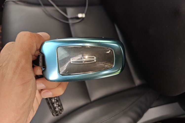 林肯 冒险家 2022款 2.0T 两驱尊享版中控内饰7001