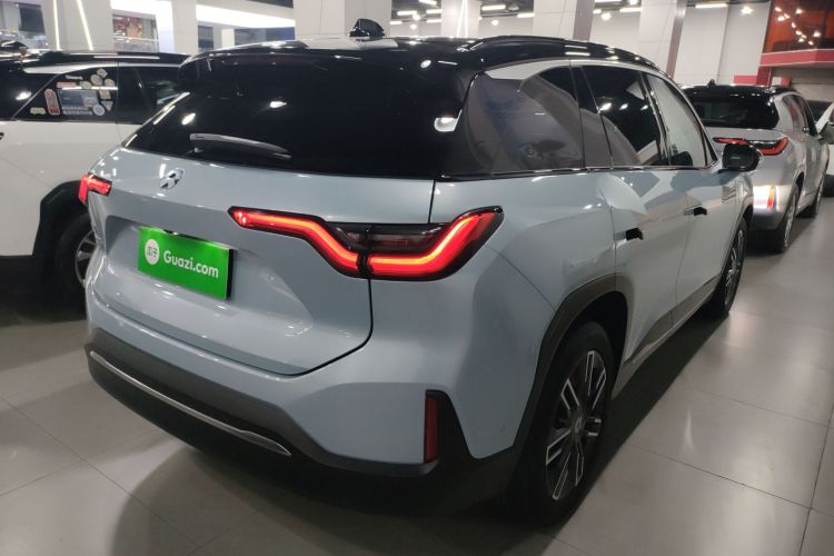 蔚来ES6 2020款 600KM 运动版车身外观6005