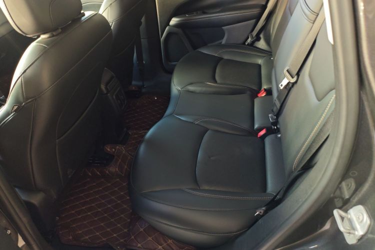 Jeep 指南者 2017款 200T 自动家享版中控内饰7004