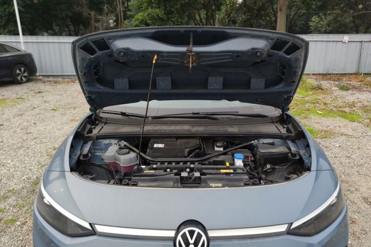 大众ID.7 VIZZION 2024款 AIR机舱底盘24