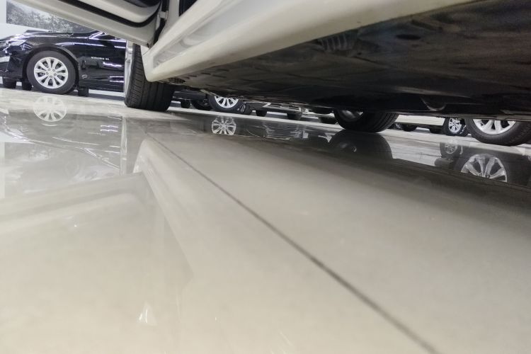 宝马3系 2018款 320i M运动曜夜版局部细节9002