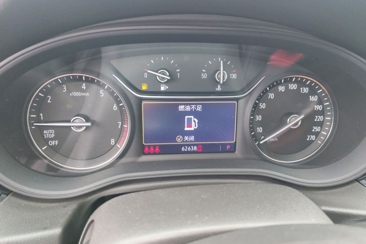 别克 君威 2023款 552T 智享型中控内饰14