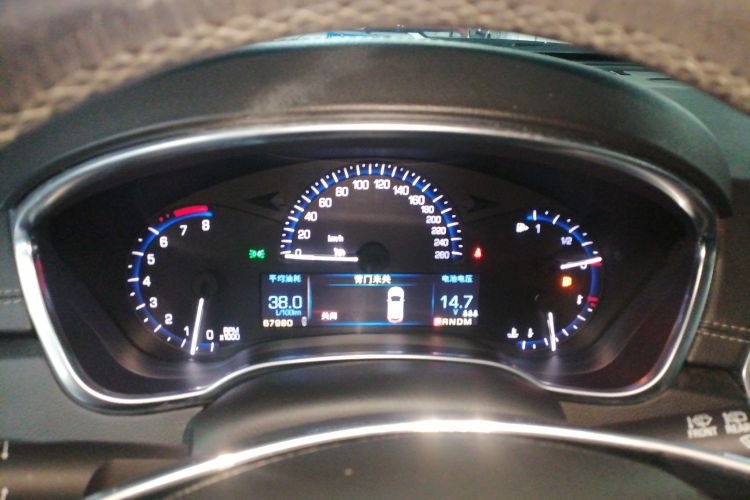 凯迪拉克SRX 2015款 3.0L 舒适型中控内饰14