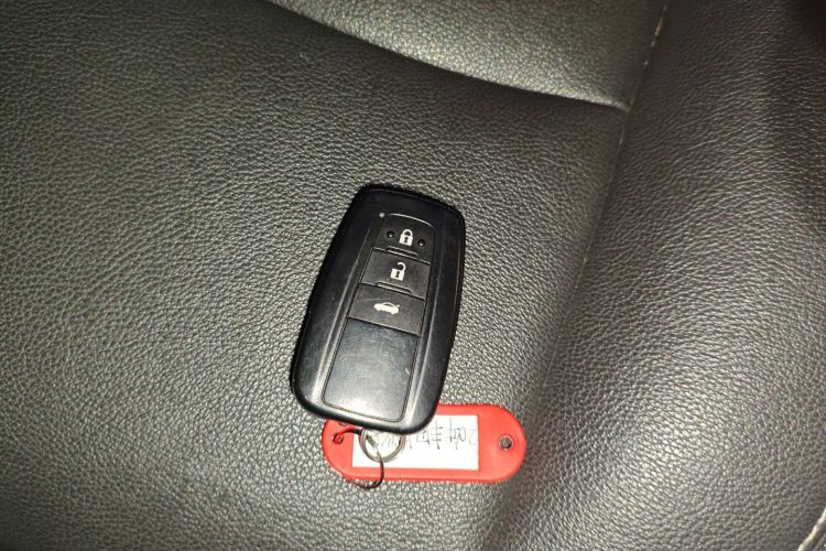 丰田 卡罗拉 2021款 1.2T S-CVT 精英版中控内饰7001