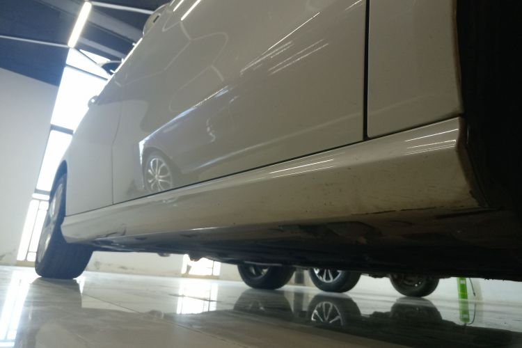 奔驰B级 2015款 B 200 时尚型局部细节9001