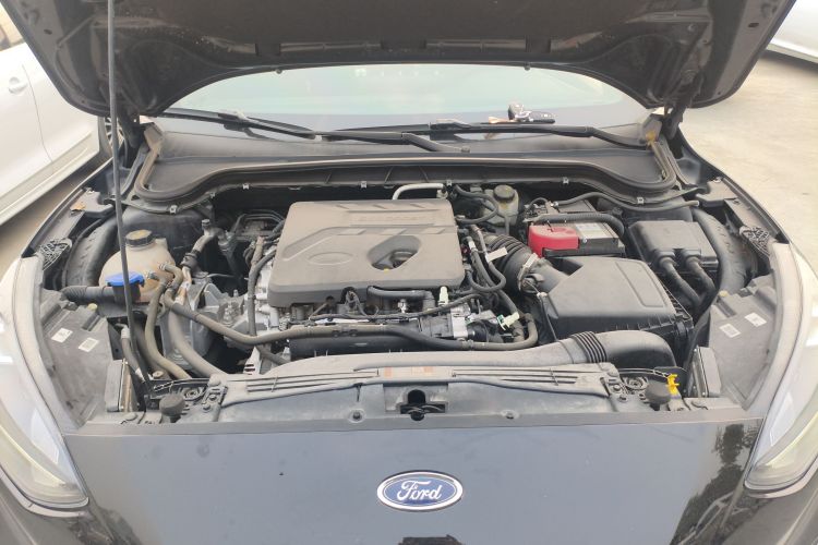 福特 福克斯 2021款 两厢 EcoBoost 180 自动ST Line局部细节24