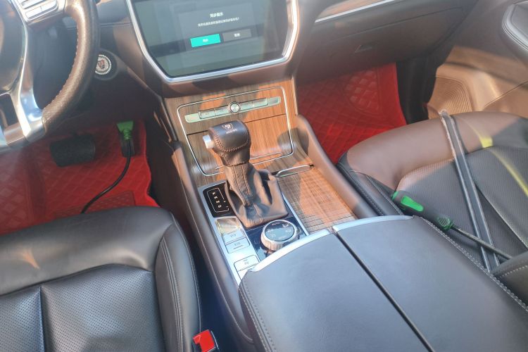 荣威RX8 2018款 30T 智联网四驱至尊版中控内饰18