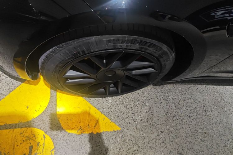 特斯拉 Model 3 2023款 长续航全轮驱动版车身外观6002