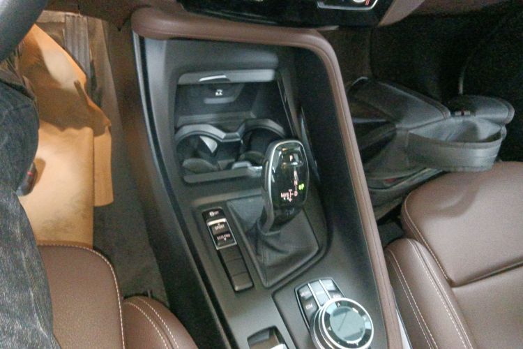 宝马X1 2021款 sDrive20Li 时尚型中控内饰18