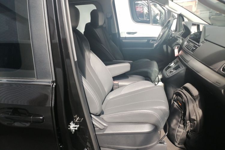 上汽大通MAXUS 大通G20 2023款 改款 ES 2.0T 汽油自动超值版局部细节41