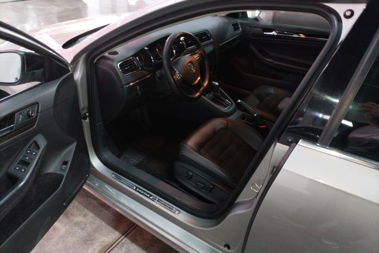 大众 速腾 2017款 230TSI 自动豪华型中控内饰20