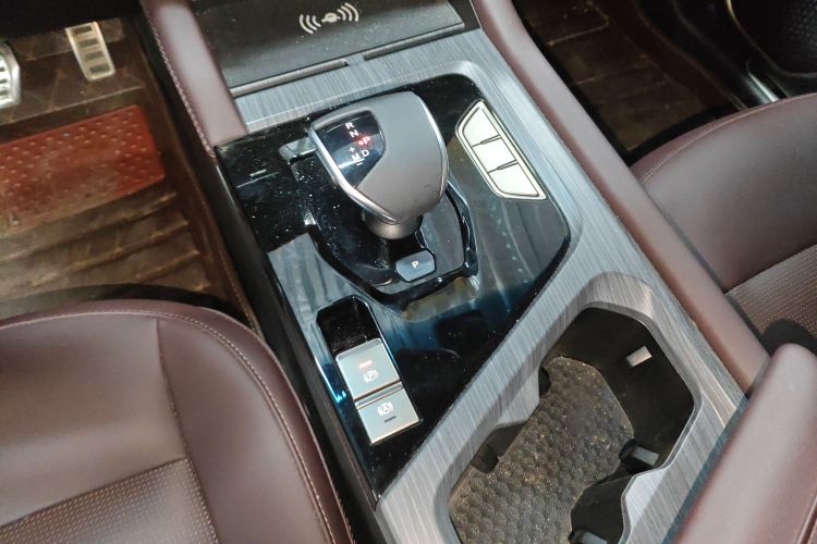 捷途X90 PLUS 2024款 1.6TD DCT别墅PRO 5座中控内饰18