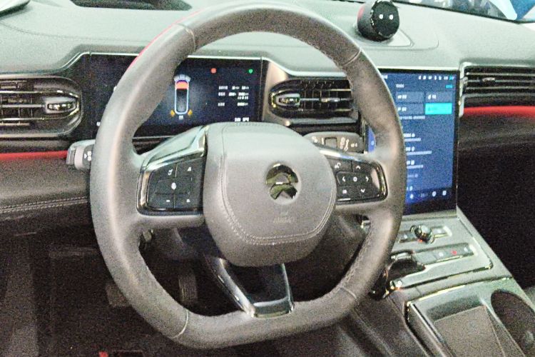 蔚来ES6 2020款 600KM 运动版中控内饰13