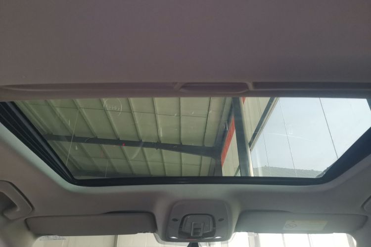 奥迪A4L 2017款 40 TFSI 进取型中控内饰22