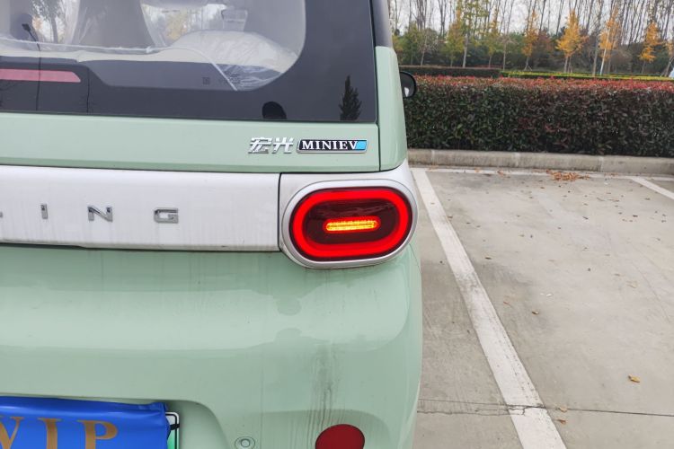 五菱汽车 宏光MINIEV 2024款 第三代 215km 青春版车身外观9