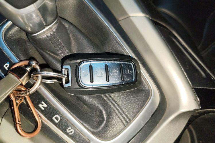 福特 蒙迪欧 2013款 2.0L GTDi200时尚型中控内饰11