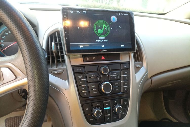 别克 英朗 2013款 GT 1.6L 自动时尚版中控内饰16