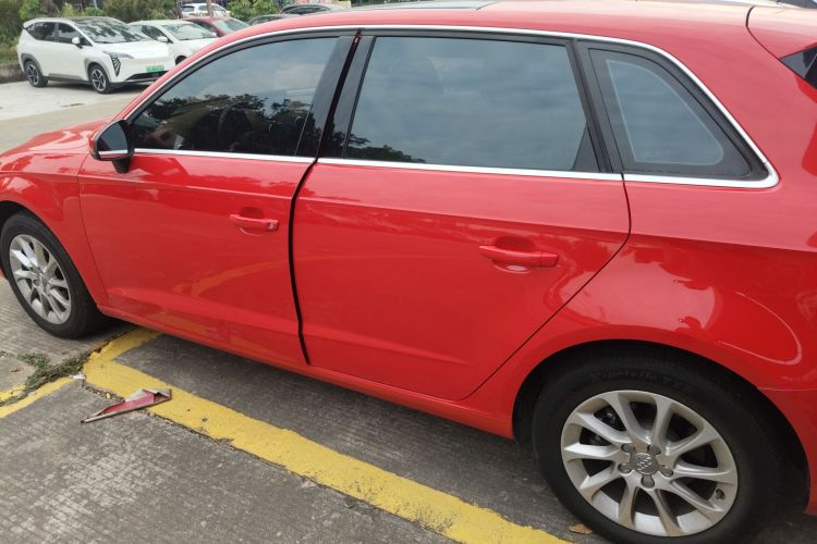 奥迪A3 2015款 Sportback 35 TFSI 百万纪念智领型车身外观4