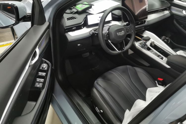 吉利汽车 星瑞 2025款 东方曜 1.5TD 昆仑版中控内饰20