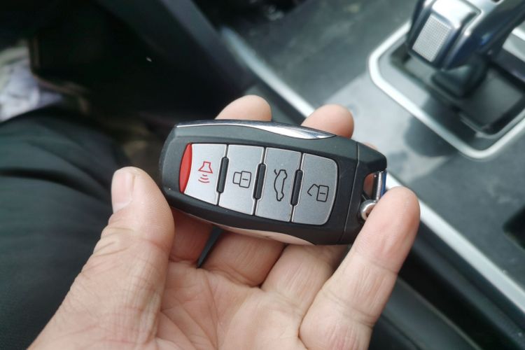 哈弗H6 2019款 运动版 1.5T 自动两驱精英型 国VI中控内饰11