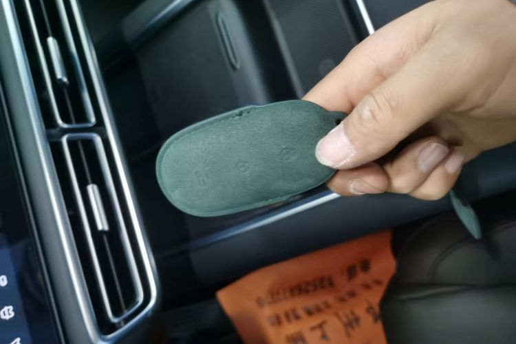 理想汽车 理想L9 2022款 Max中控内饰11