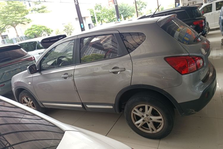 日产 逍客 2012款 2.0XL 火 CVT 2WD车身外观4