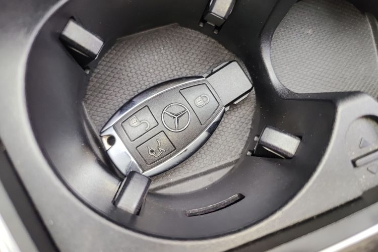 奔驰C级 2015款 C 260 L 运动型中控内饰7001