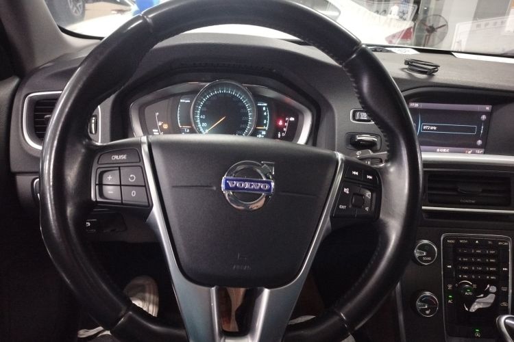 沃尔沃S60(进口) 2014款 T5 智逸版中控内饰13