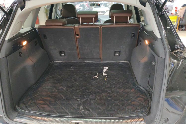 奥迪Q5(进口) 2013款 45 TFSI quattro 越野型局部细节23