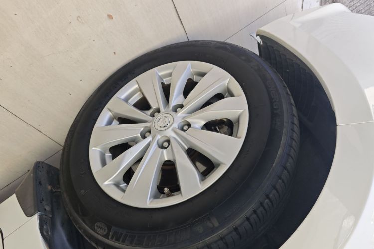 日产 天籁 2016款 改款 2.0L XL舒适版车身外观6002