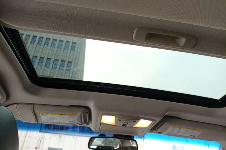 英菲尼迪G系 2013款 G25 Sedan 豪华运动版中控内饰22